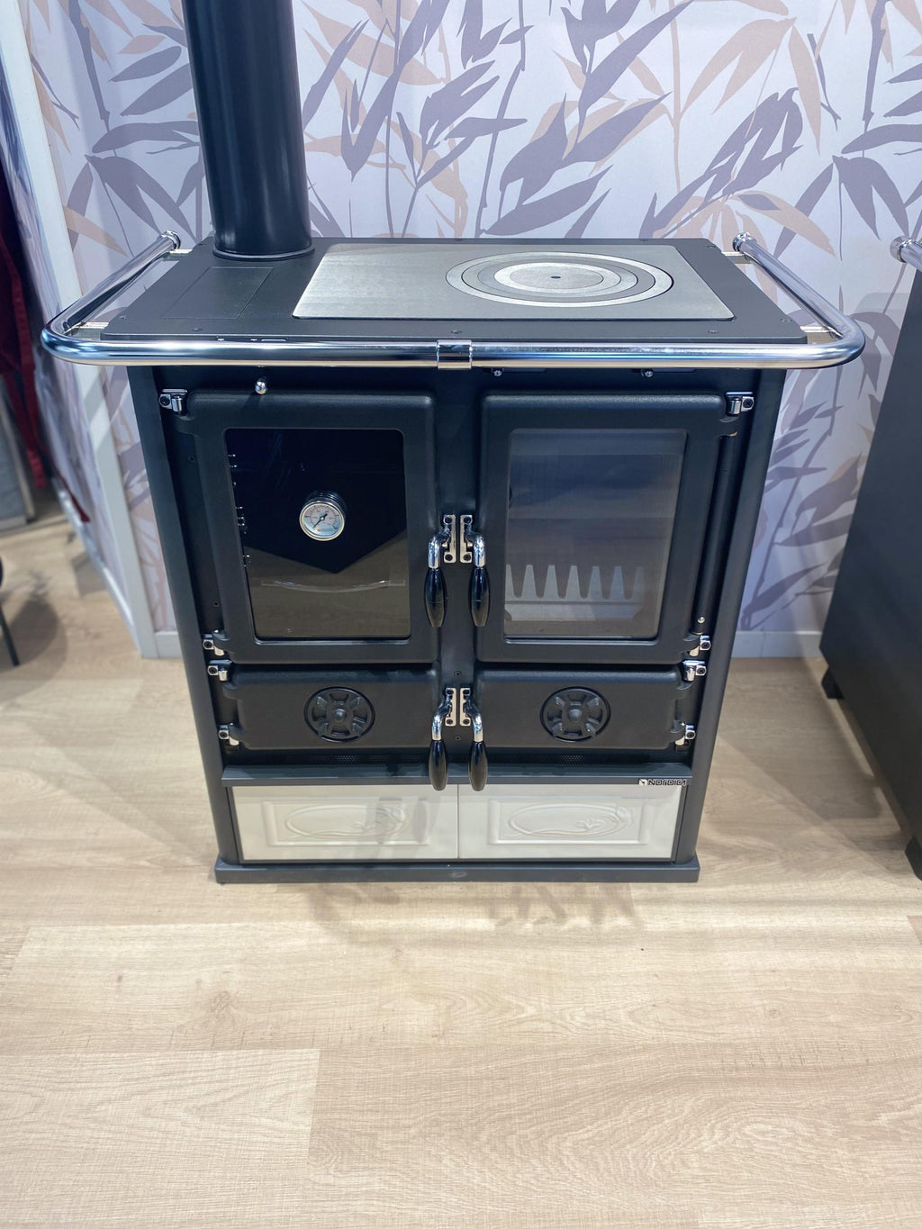 Cuisinière à bois LA NORDICA Rosetta SX.16 Ceramica 7,9 kW – habillage céramique – Image 4