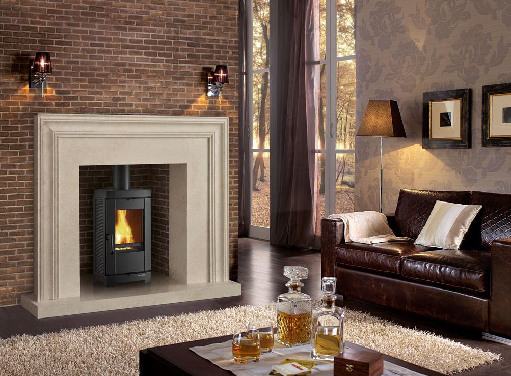 Poêle à bois en fonte LA NORDICA Brigitta.16 – 4,7 kW compact, Flamme Verte 7* – Image 3