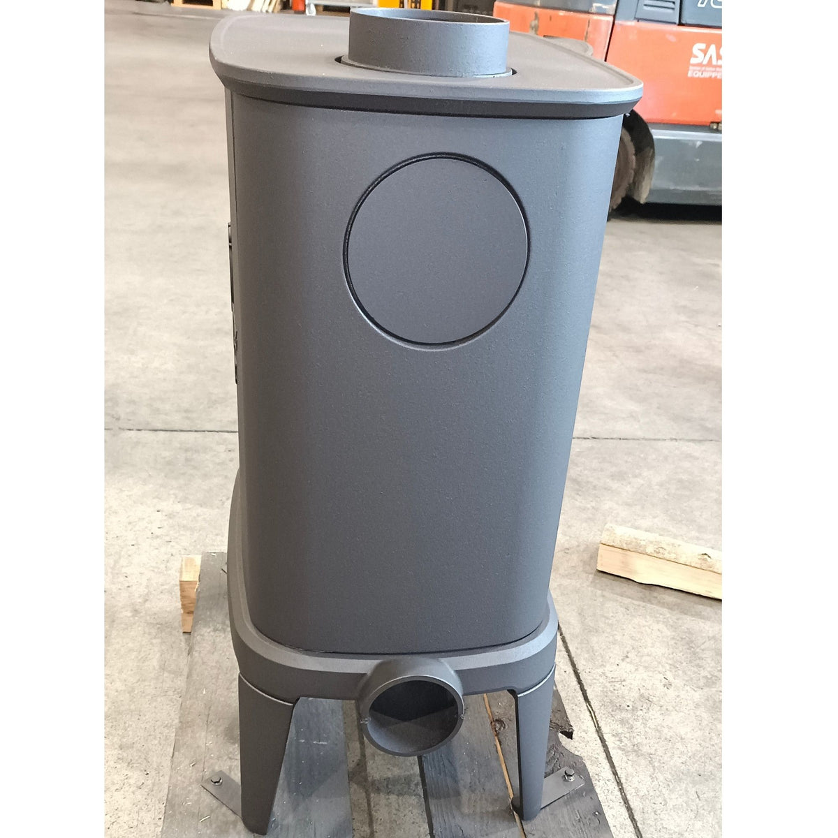 Poêle à bois en fonte DOVRE Saga 101 7,5 kW – design intemporel, EcoDesign 2022 – Image 11